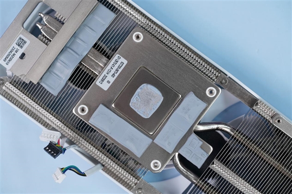 純白外殼淡雅清新！耕升RTX 4060 Ti踏雪顯卡圖賞(圖14)