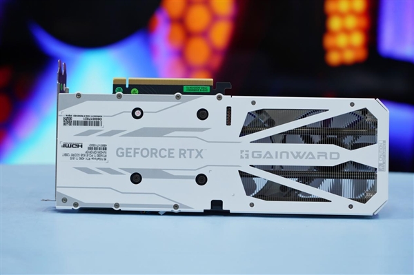 純白外殼淡雅清新！耕升RTX 4060 Ti踏雪顯卡圖賞(圖7)