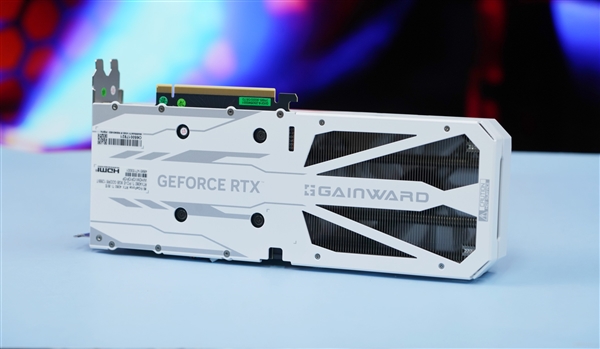 純白外殼淡雅清新！耕升RTX 4060 Ti踏雪顯卡圖賞(圖8)